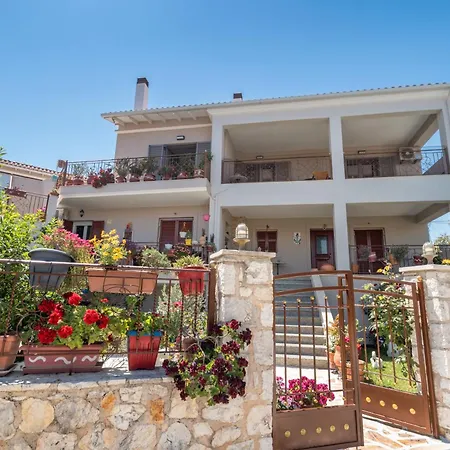 Lakis Superior Apartament Spartokhórion