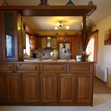 Lakis Superior Apartment *