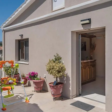 Lakis Superior Daire Spartokhórion